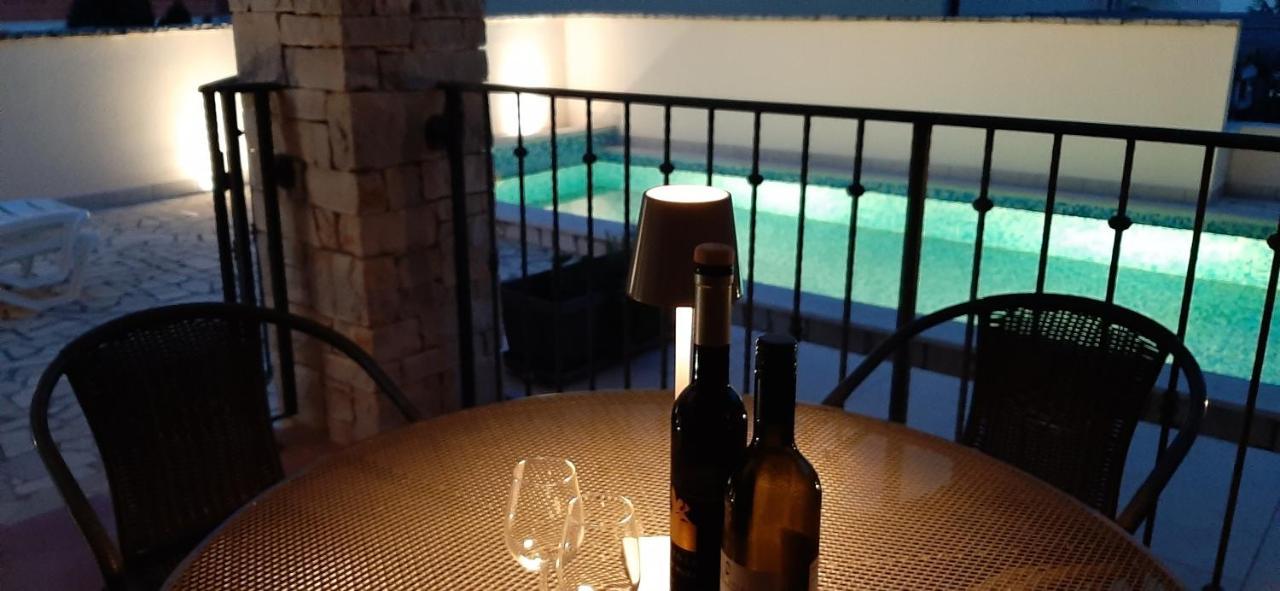 Traumferienwohnung Mit Privatem Pool & Gemuetlicher Grillecke Am Meer, Kroatien, Istrien, Liznjan Bei Medulin - Bester Urlaub An Der Adria, Fuer Paare エクステリア 写真